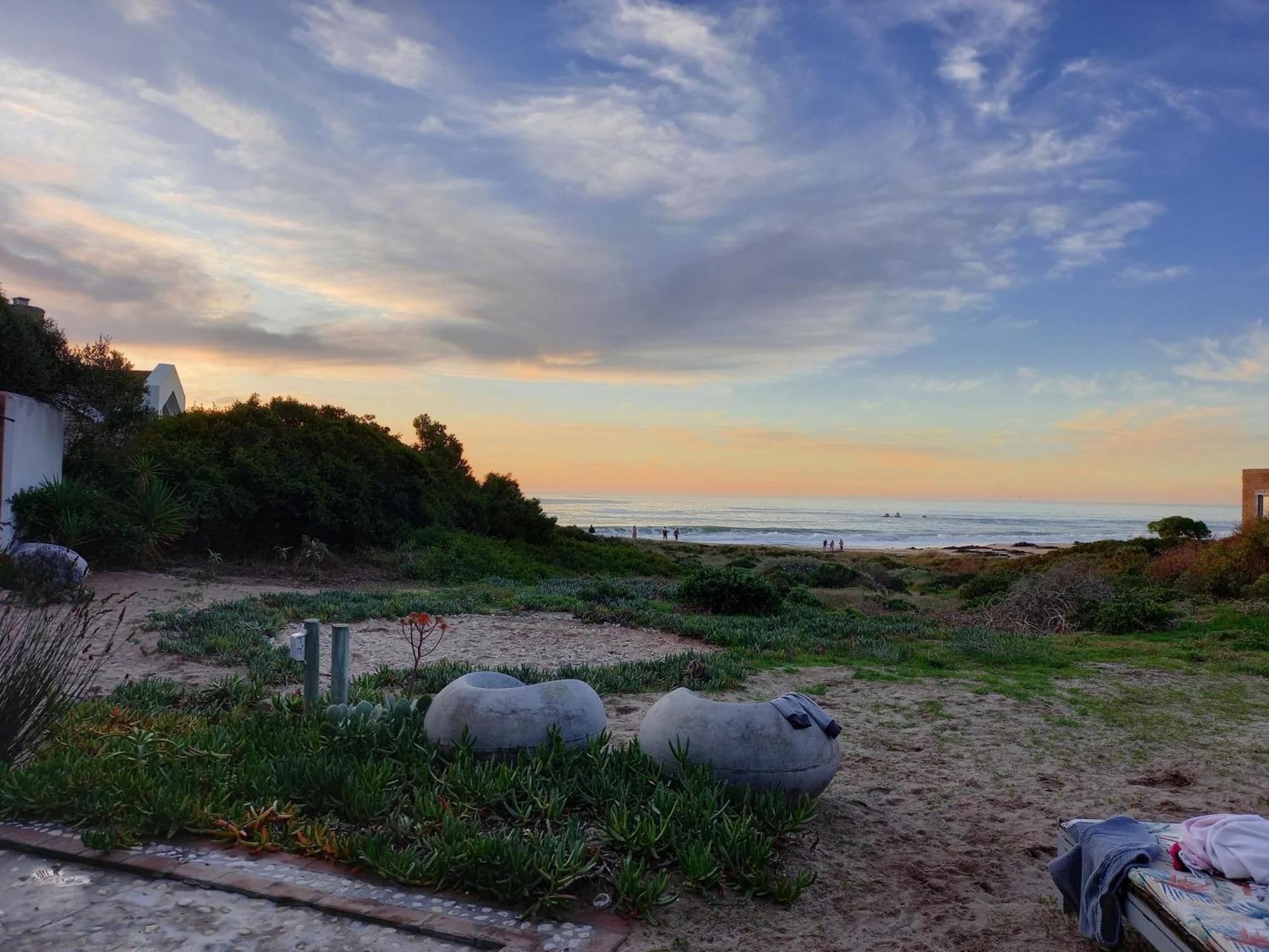 Absolute Beach Accommodation Stompneusbaai Екстер'єр фото